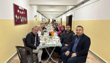 Yenidoğan Anadolu Lisesi’nin iftar sofrasında veliler ve öğretmenler buluştu