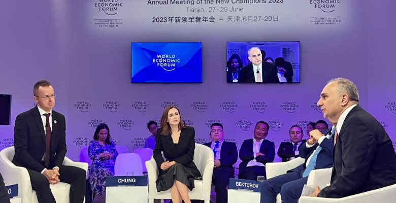 Sabancı, Çin’deki Yaz Davos’unda Dünya İş Liderlerini Türkiye’ye Yatırıma Davet Etti